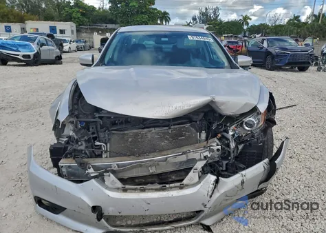 2018 Nissan Altima 2.5 z USA, uszkodzony, nr VIN 1N4AL3APXJC214329